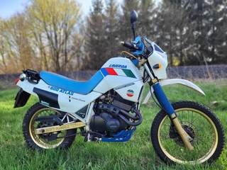 Laverda or 600 atlas