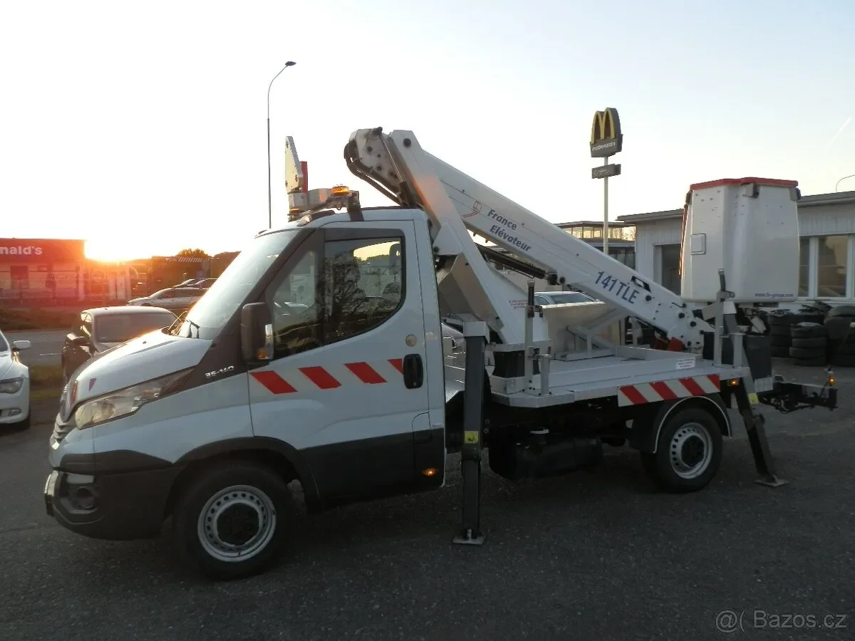 Iveco Daily 35S18 3.0 132kW ODTAHOVKA do 3,5t