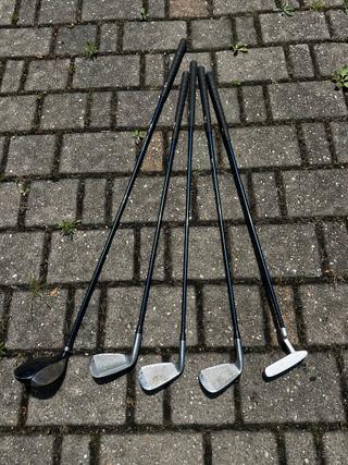 Golfové hole