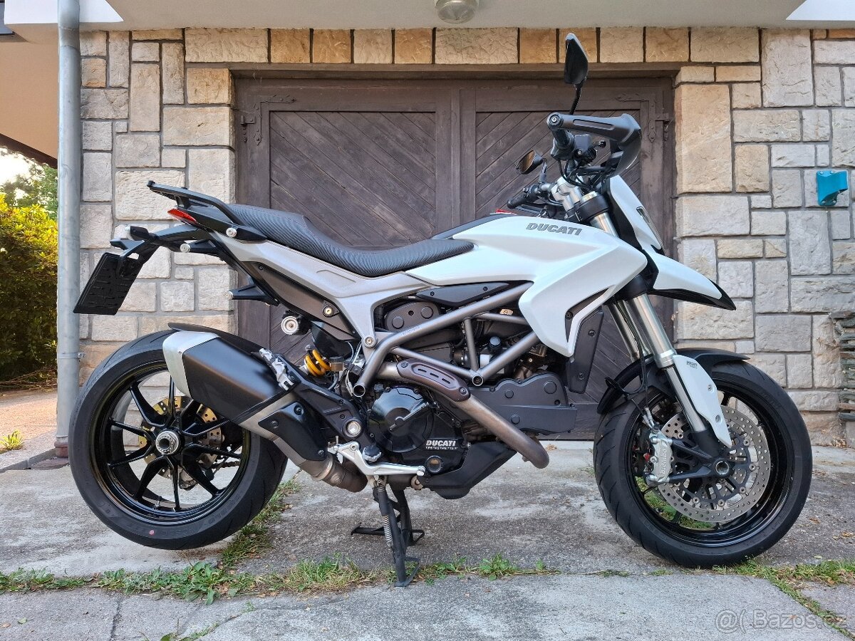 Ducati Hyperstrada 821