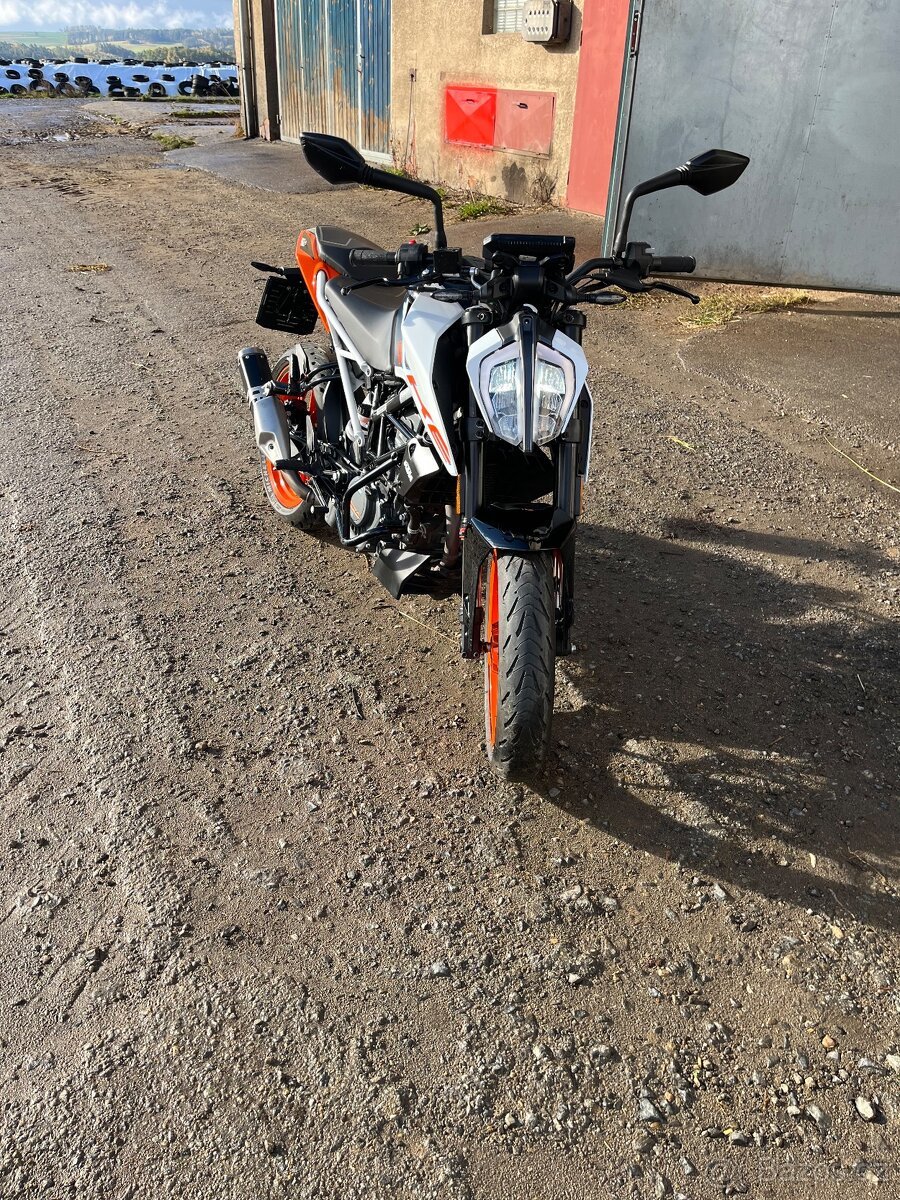 KTM Duke 125