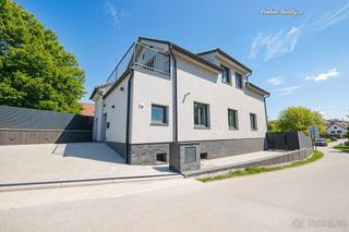 Byt 5+kk – 160 m², pozemek 372 m²