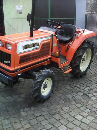 Prodej malotraktoru hinomoto nx 200d
