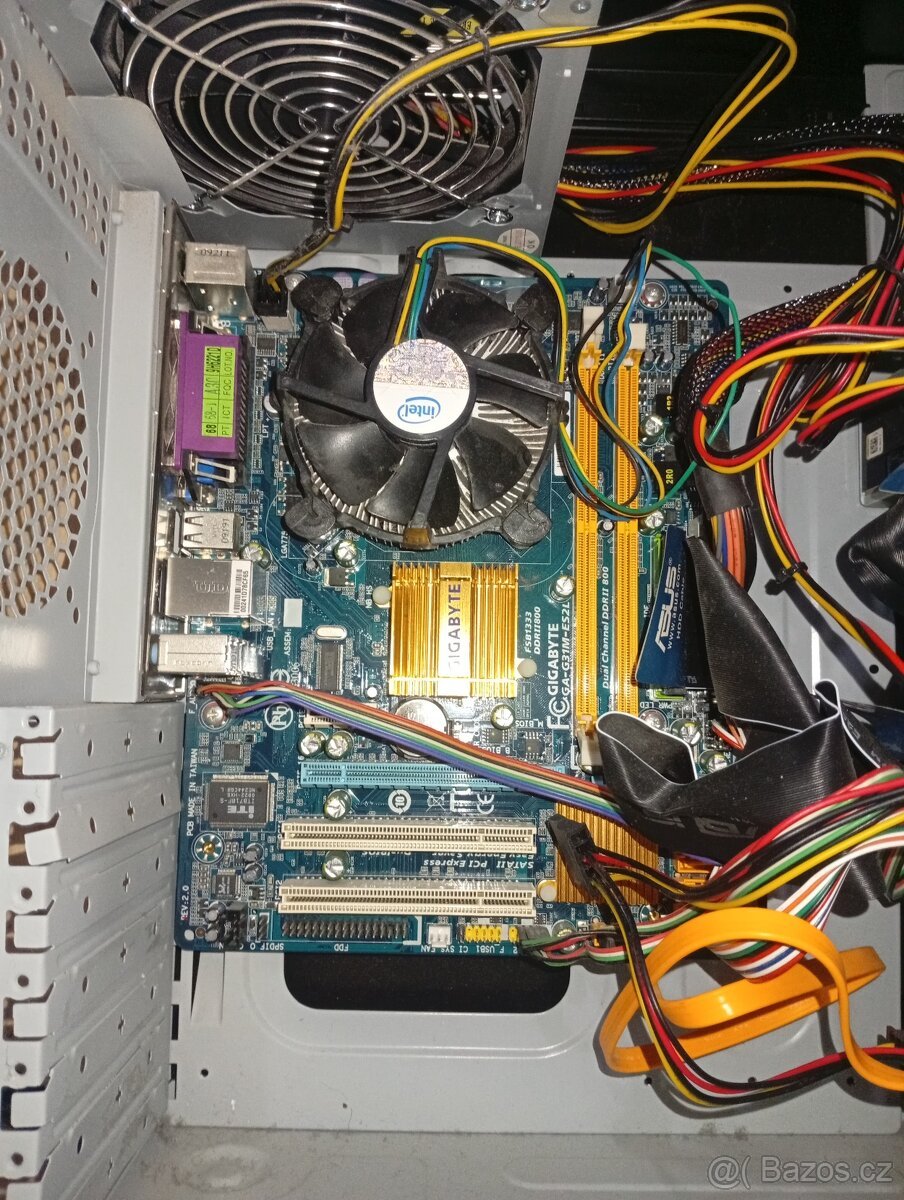 Základní deska gigabyte