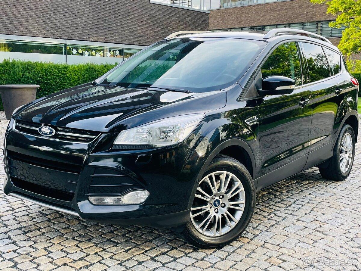 Ford Kuga 2.0TDCi 4x4 MANUÁL VÝHŘEV SENZORY TAŽNÉ SERVISKA