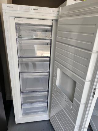 Constructa mrazák