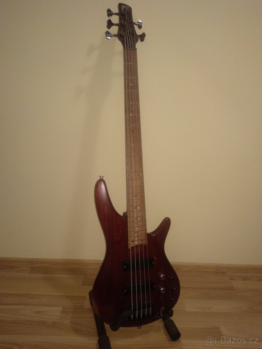 Prodám pětistrunnou Baskytaru Ibanez