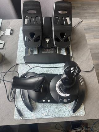 Thrustmaster HOTAS páka + pedály (Xbox / PC)