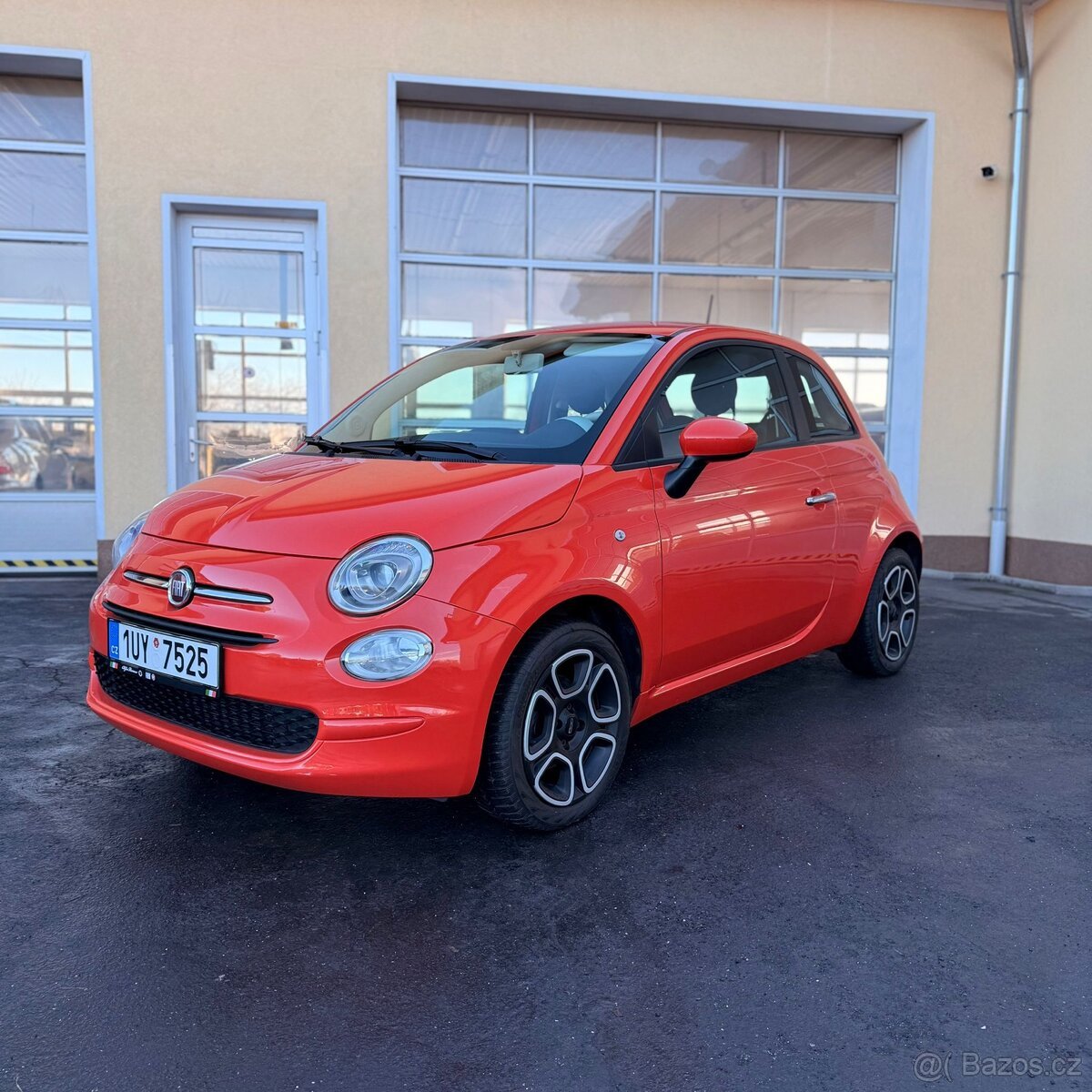 Fiat 500 1.0 Hybrid 11/2022 60tkm DPH 1.Majitel