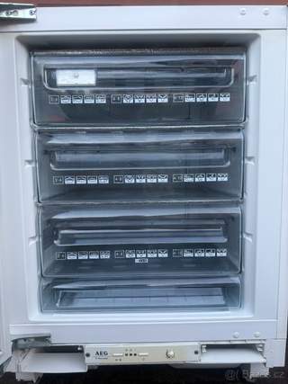 Šupl. vestavný mrazák AEG ARCTIS U 86050-4i