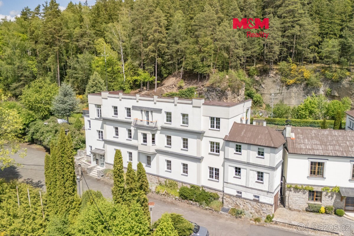 Prodej nájemního domu, 370 m², Domažlice - Babylon