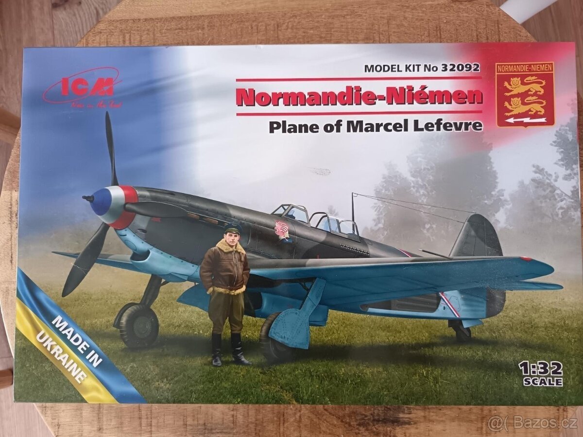 ICM 1/32 Yak-9T Normandie-Niémen + FIGURKA pilota (Marcel Le