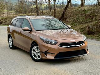 KIA Ceed sw 25tis km 3roky záruka.