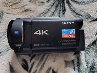Videokamera Sony 4K FDR-AX33