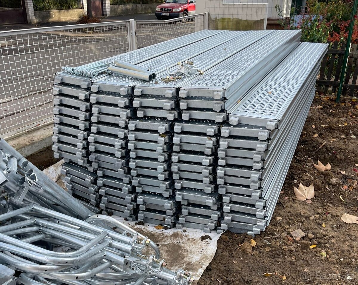 Rámové lešení system baumann 295 m2