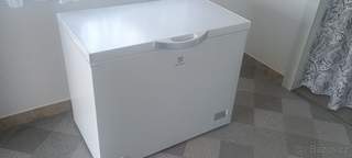 Prodám mrazák Electrolux LCB3LD20W0
