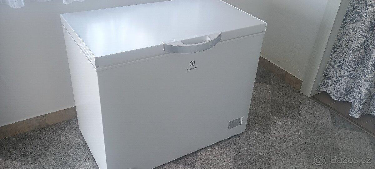 Prodám mrazák Electrolux LCB3LD20W0