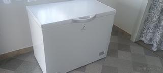 Prodám mrazák Electrolux LCB3LD20W0
