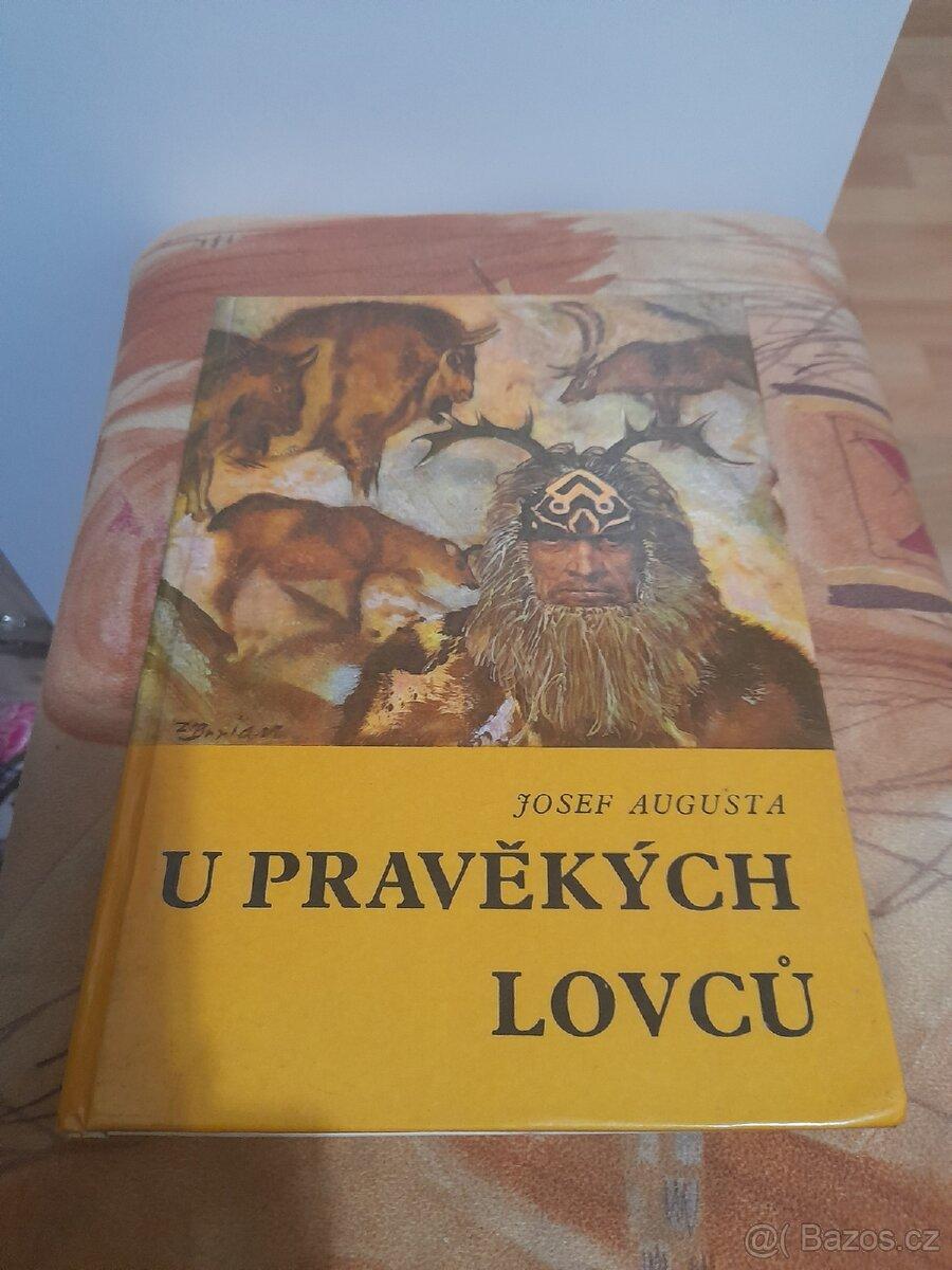Kniha u pravěkých lovců