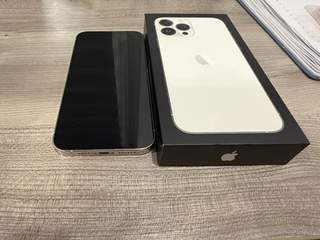 iPhone 13 Pro Max 128 GB, bílá barva