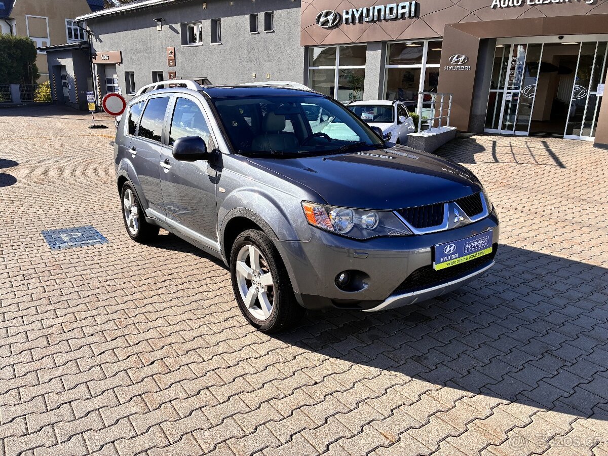 Mitsubishi Outlander – 264 853 km