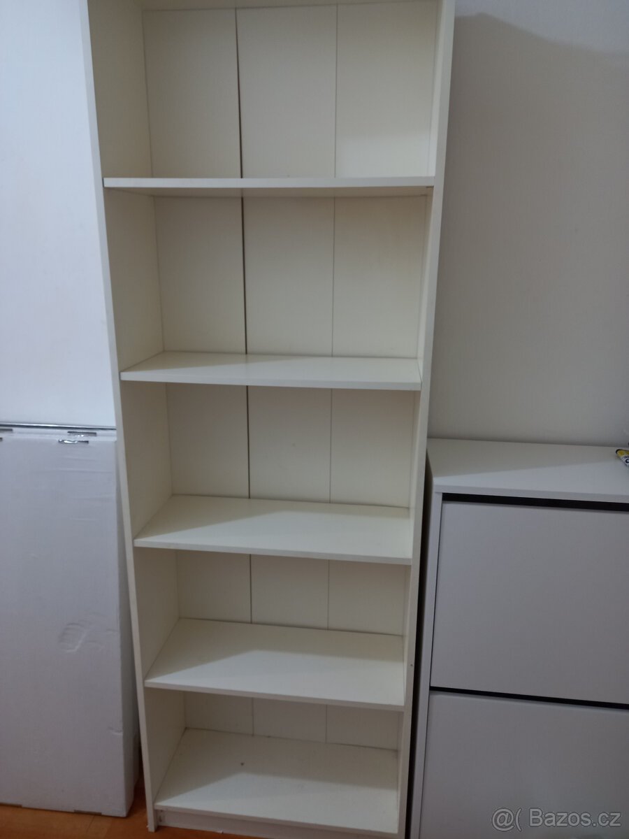 Prodám bílou knihovnu
