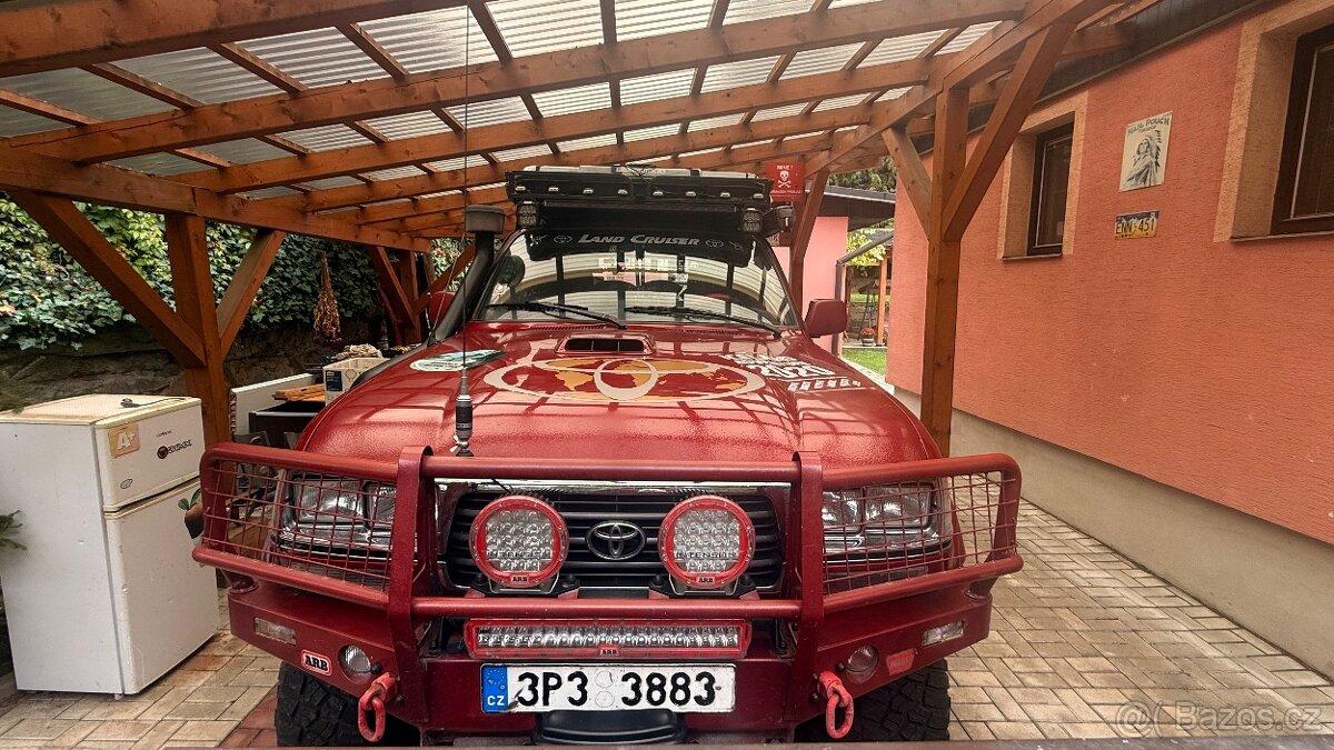 Toyota and Cruiser HDJ 80 Expediční