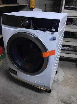 Pračka se Sušičkou AEG L8WBC61SCC 8000 Series