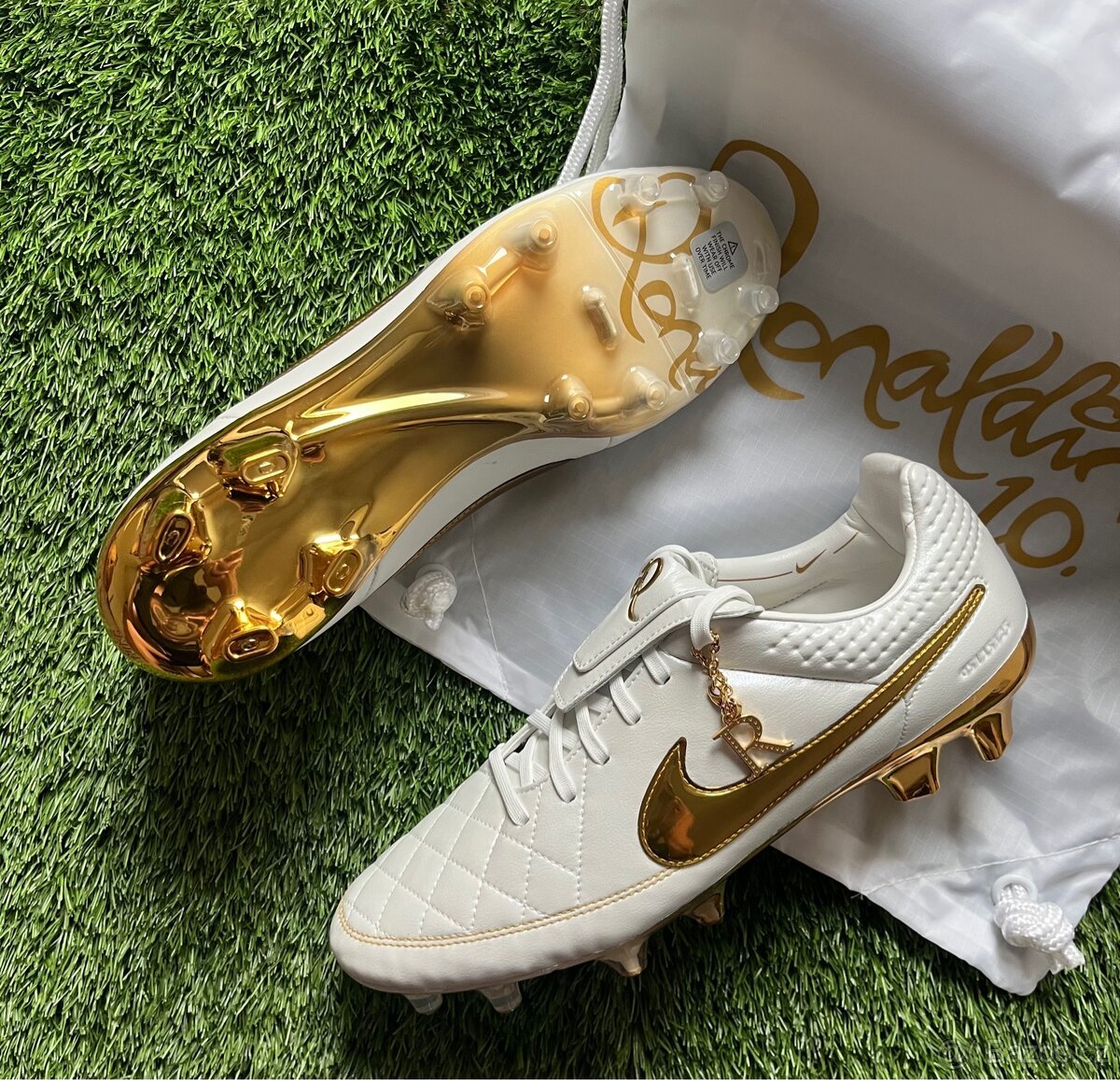 Nike Tiempo Legend RGN FG SE