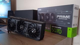 RTX 5070 ASUS PRIME OC – PERFEKTNÍ STAV