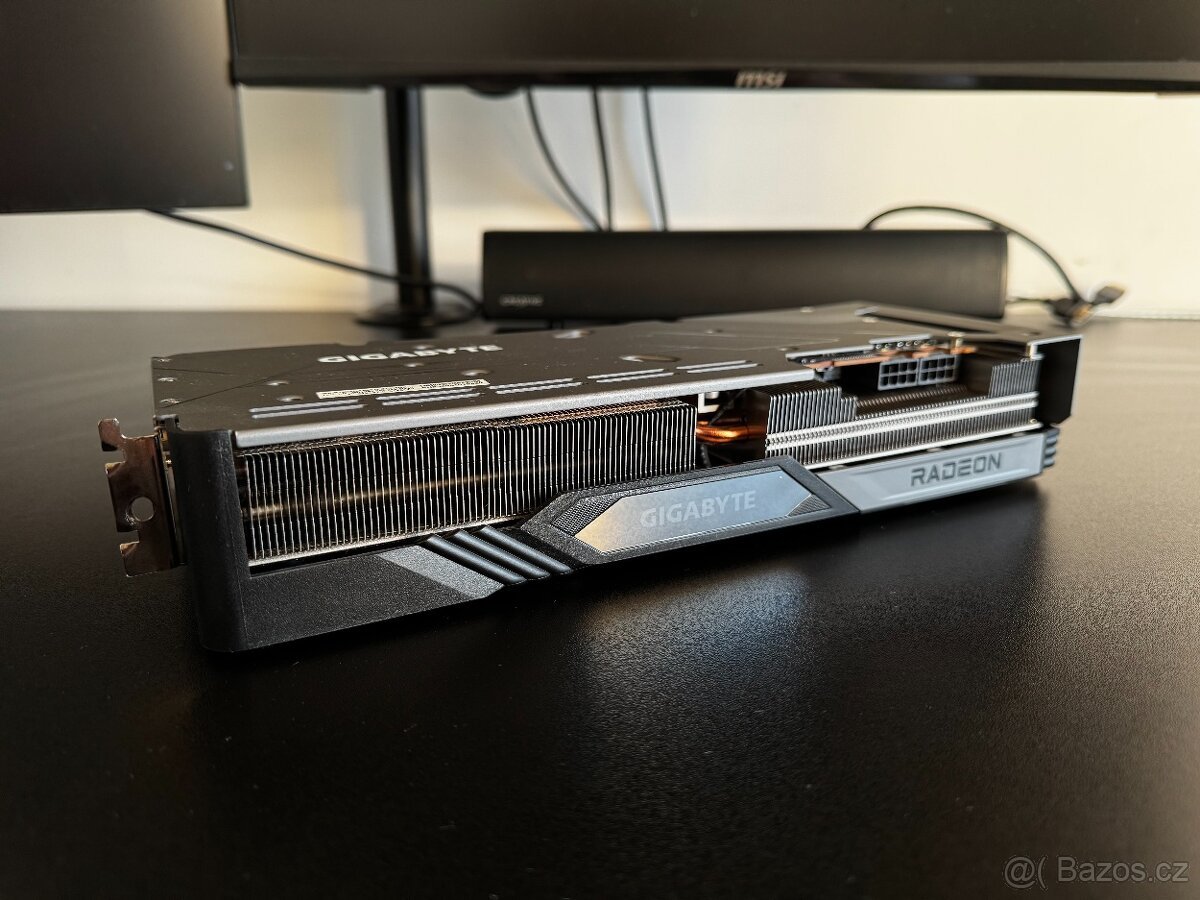 RX 7800 XT