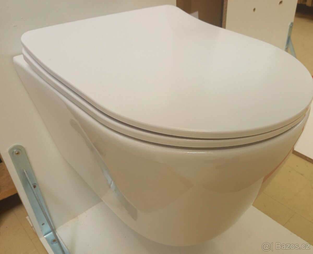 Závěsné wc + pomalusklopné prkénko