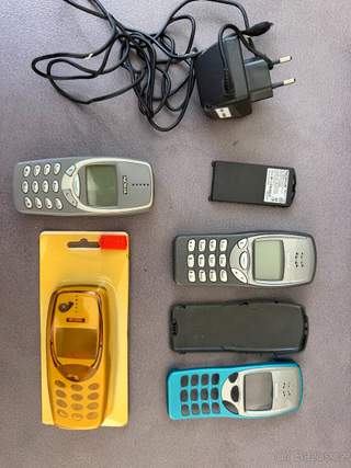 Nokia 3210 a Nokia 3310