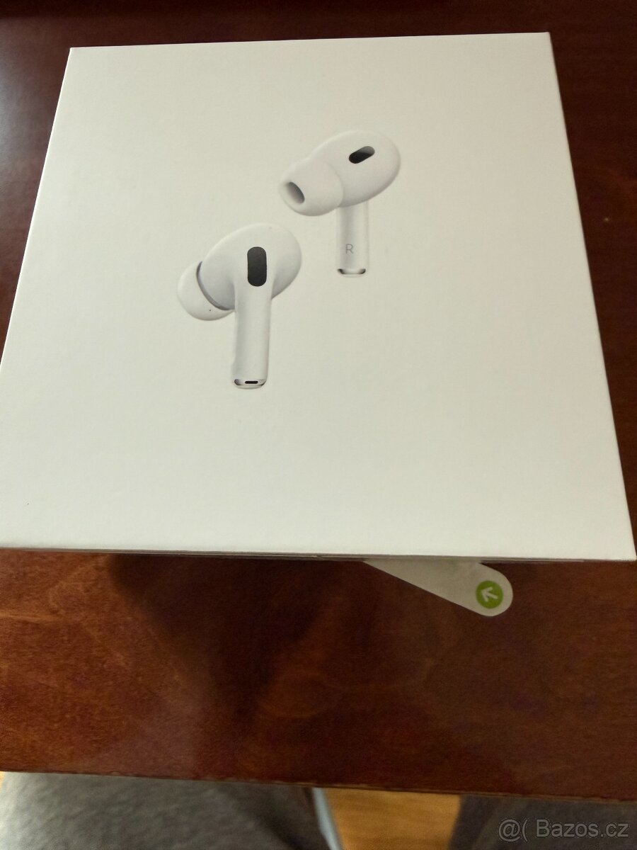 Apple AirPods Pro 2 2nd generace s MagSafe (2024)