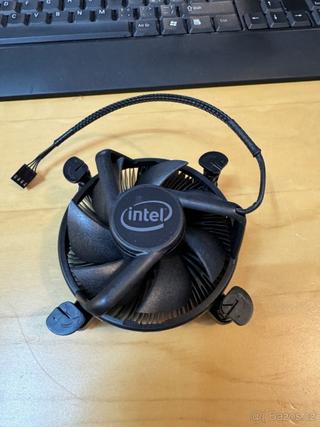 Chladič Intel K69237-001 pro LGA 1200 a 115x - zánovní