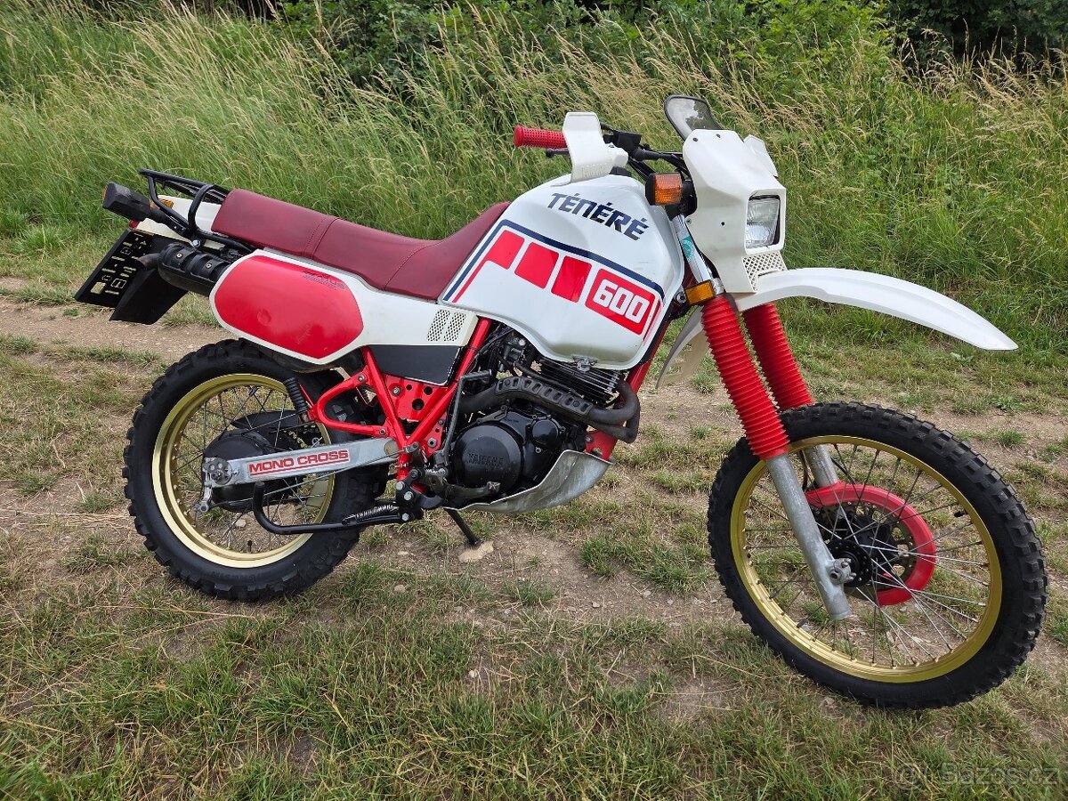 Yamaha XT 600 Tenere model 1VJ rok 1987 doklady