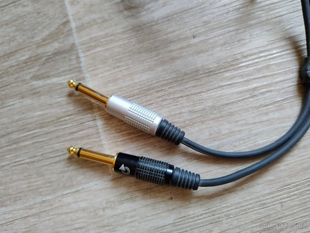 Kabely stereo