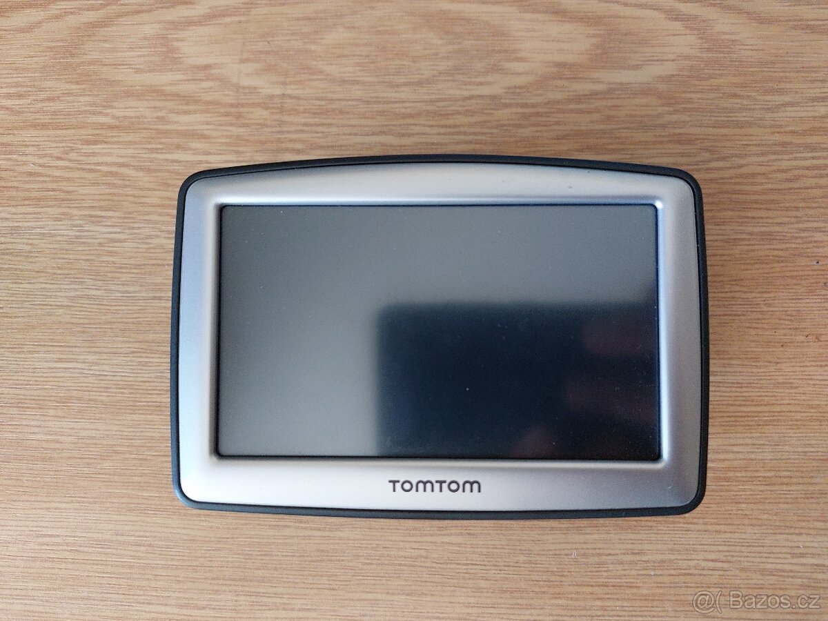 Navigace Tomtom XL Traffic
