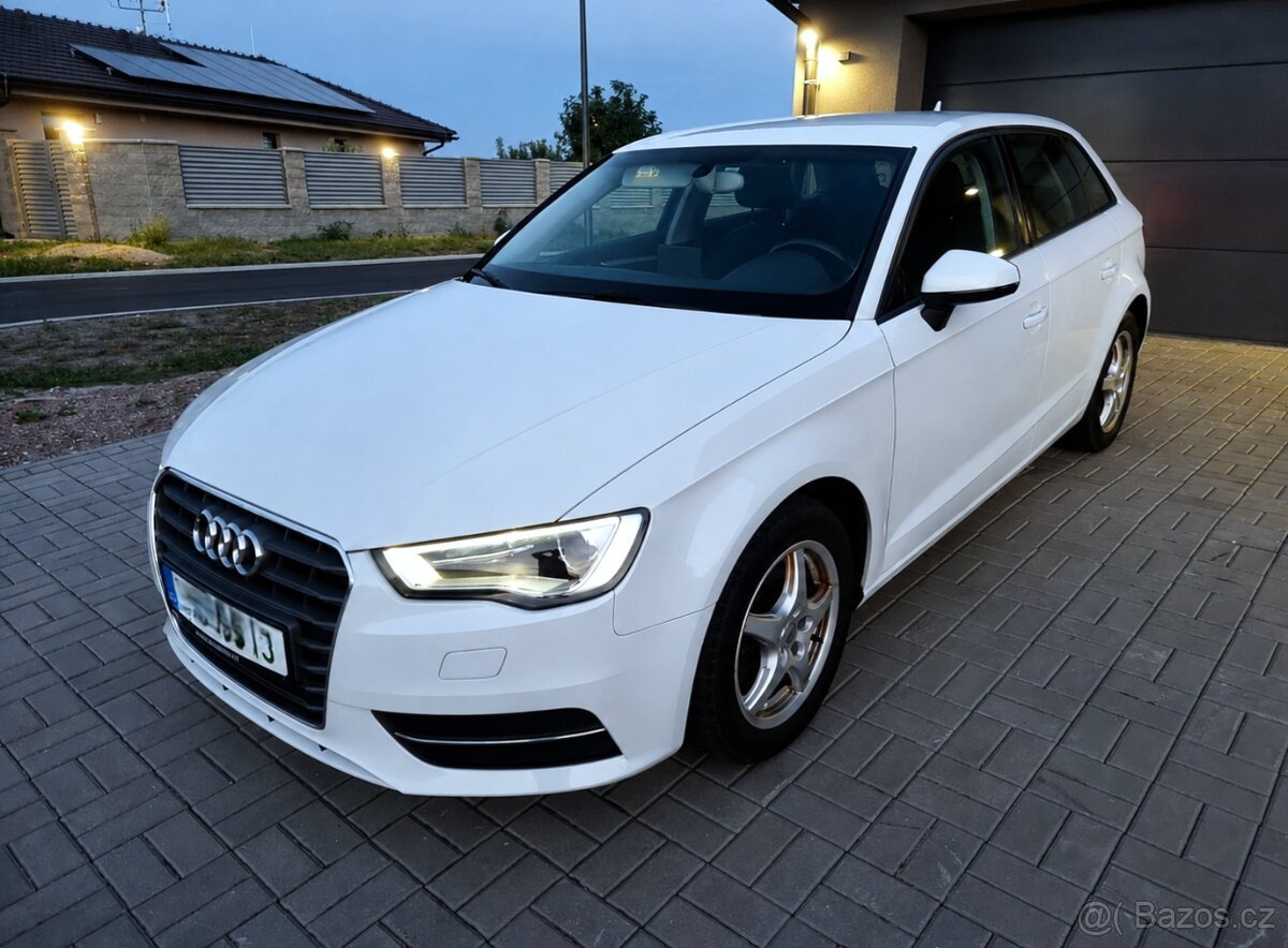A3 2015 | 1.6TDI 81KW | BÍLÁ METALÍZA