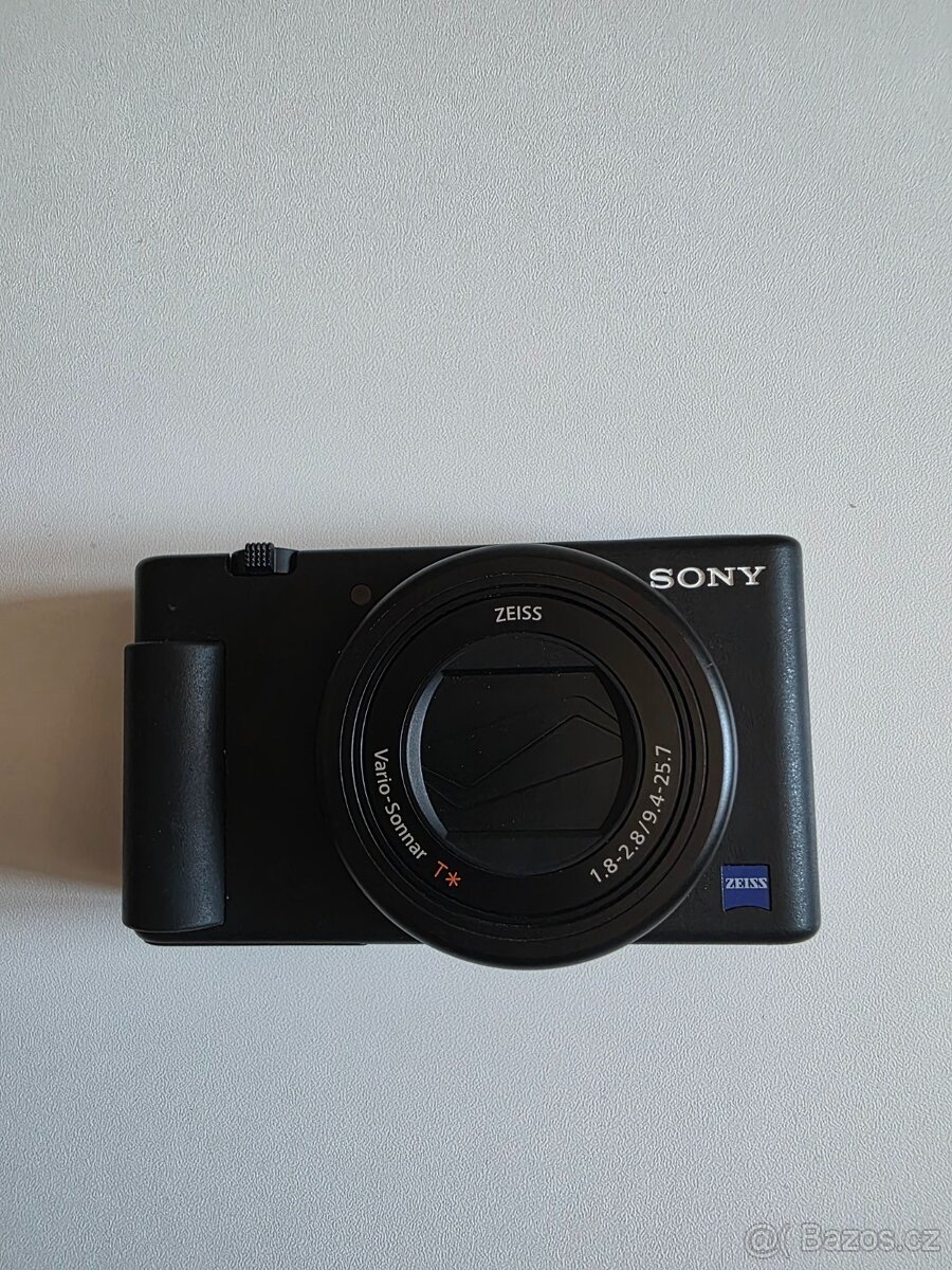 Sony ZV-1 - vlogovací kompakt, krásný stav-