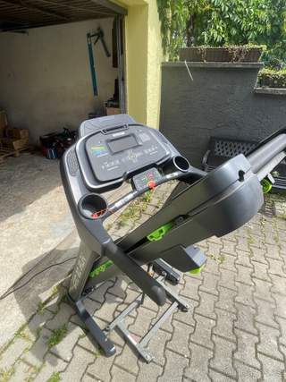 Běžecký pás Housefit SPIRO 20 IRUN