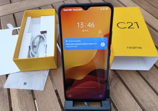 Realme C21 – 3 GB RAM | 32 GB úložiště | Android 11 |Komplet