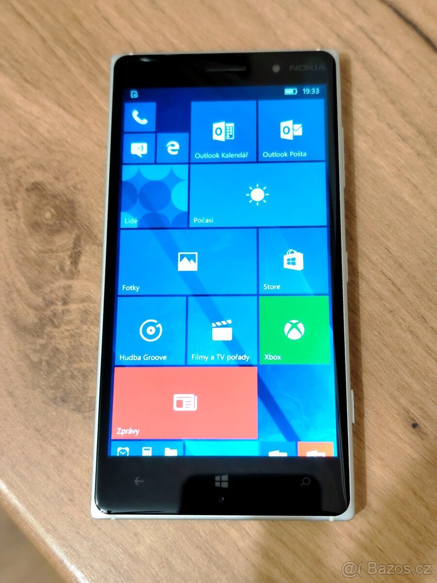 Nokia Lumia 830