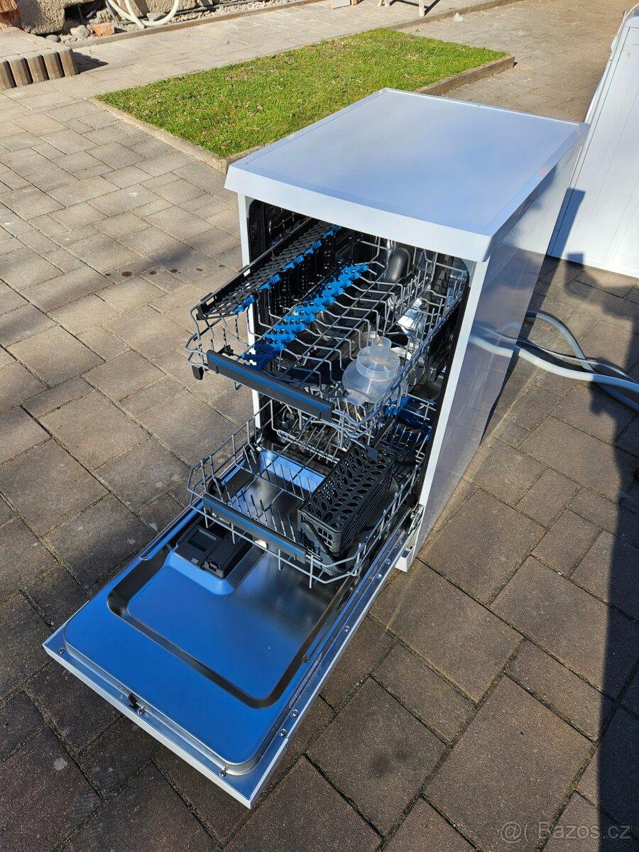 Myčka ELECTROLUX ESG42310SW