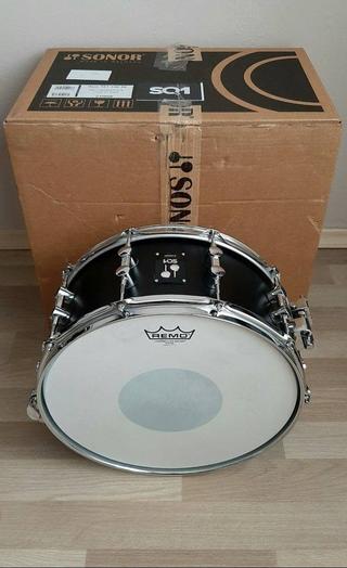 Prodám nový snare Sonor SQ1-14"x6,5, GT black,(P.C.15900,-)
