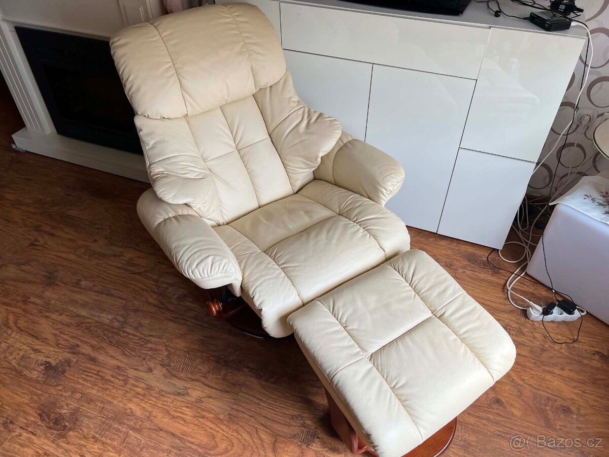 KOŽENÉ ZNAČKOVÉ RELAXAČNÍ OTÁČECÍ KŘESLO S PODNOŽNÍKEM