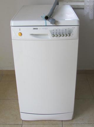 ÚZKÁ MYČKA NÁDOBÍ ZANUSSI 10SAD - A+