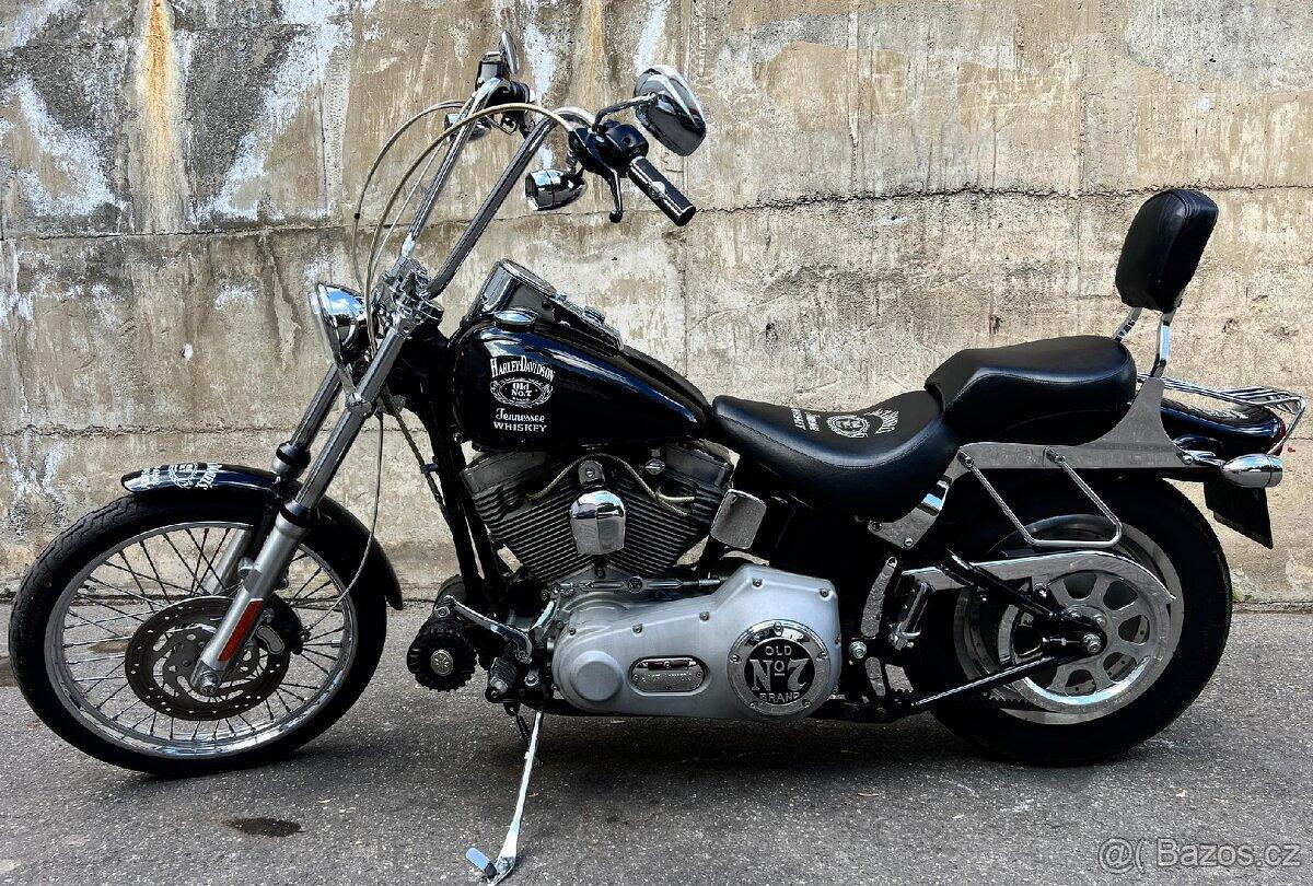 HARLEY - DAVIDSON černý FXST SOFTAIL STANDARD FXST
