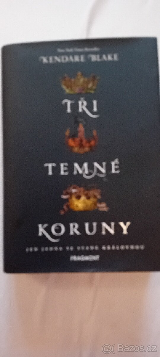 Kniha- Kendare Blake- Tři temné koruny