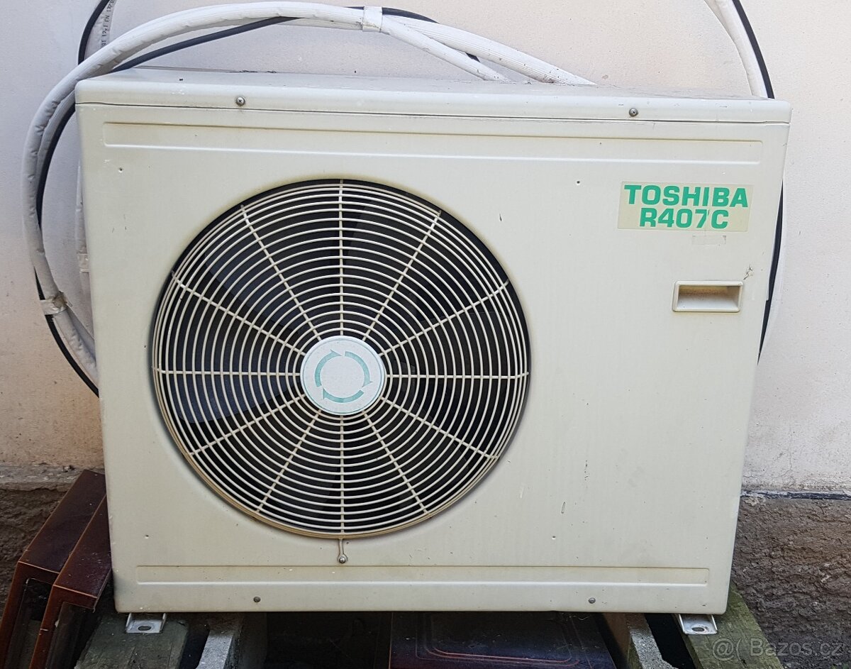 Toshiba R407C